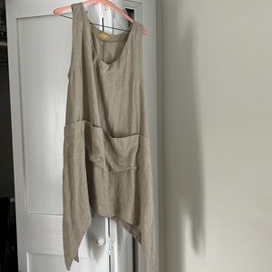 100% Linen Custom made tunic “Suzanna’s Studio” size M